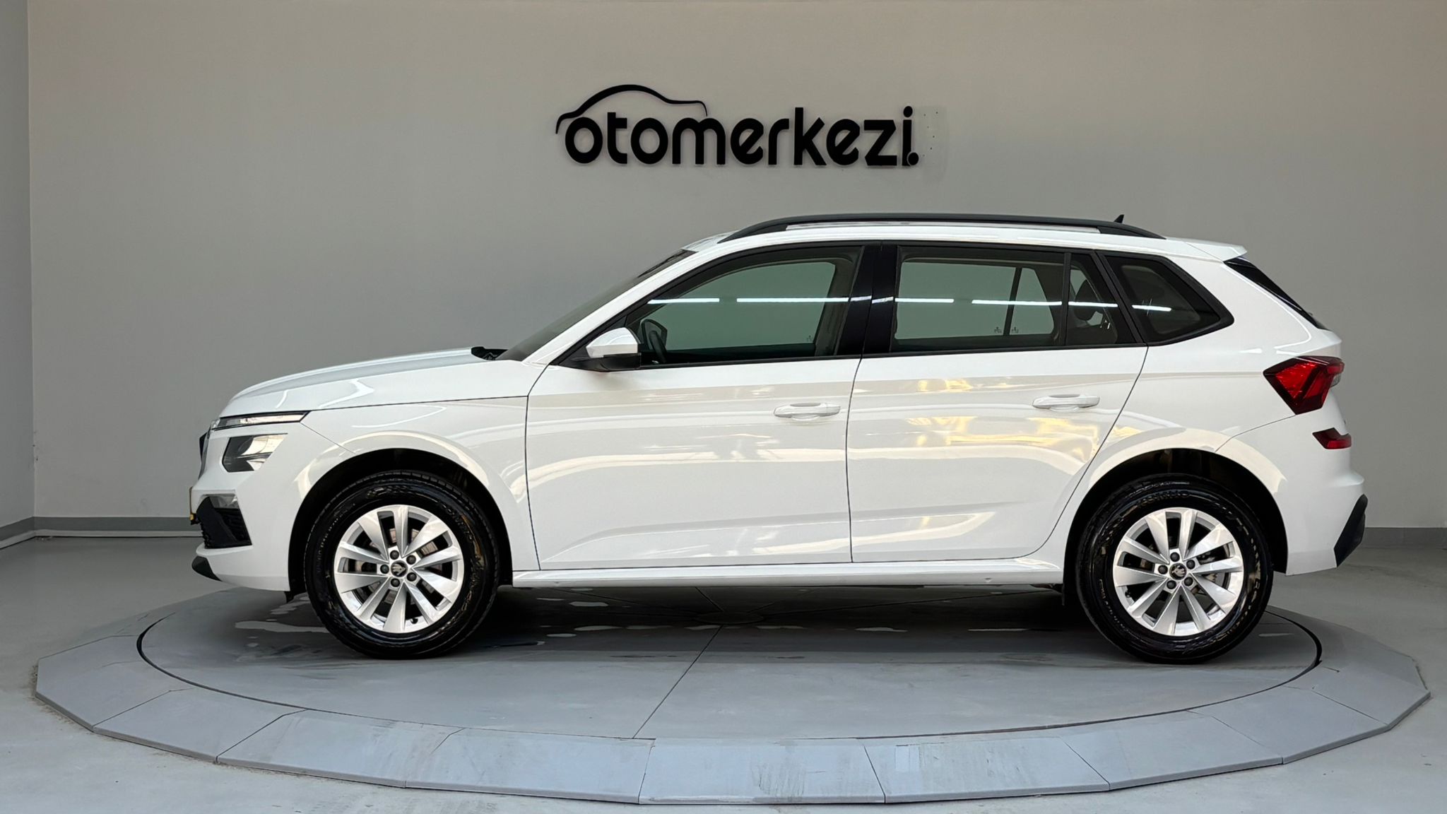 SKODA KAMIQ 29